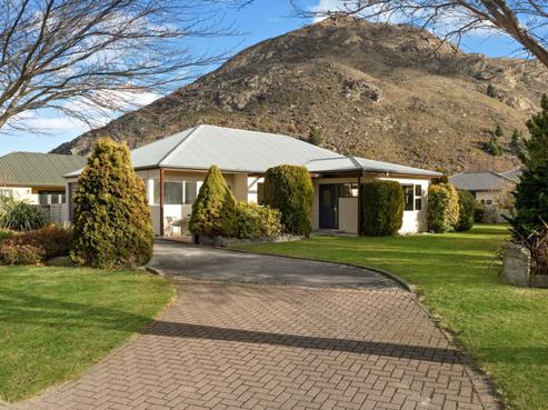 32 Copper Beech Avenue, Frankton