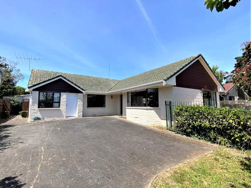 2/30 Shakespeare Road, Milford