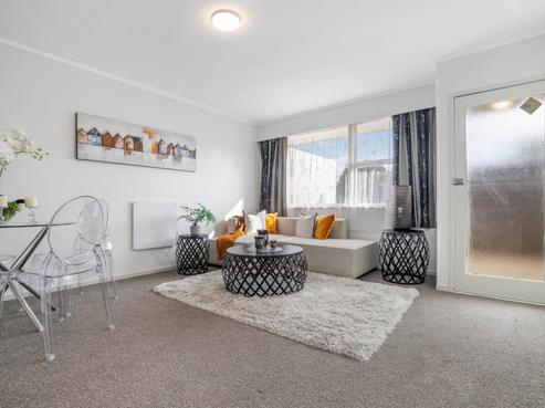 2/18 Jane Cowie Avenue, Otahuhu