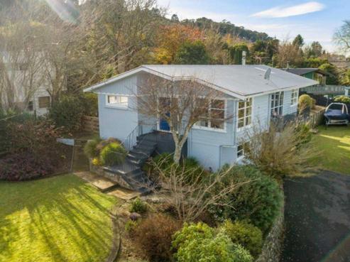 39 Thomas Crescent, Western Heights