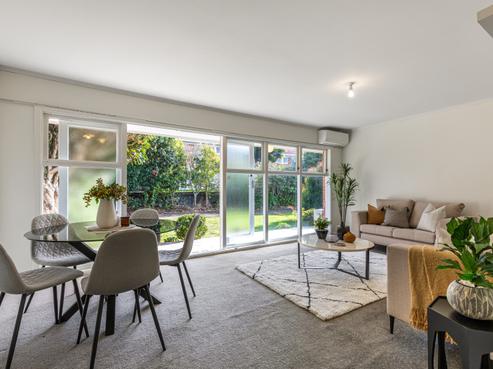 2/39 Tawhiri Road, One Tree Hill