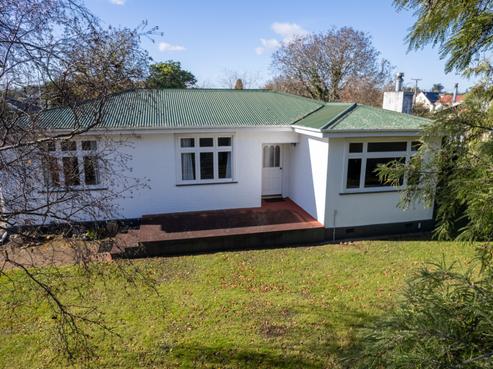 43 Mcphee Street, Dannevirke