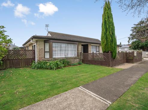 38 Garden Road, Avalon