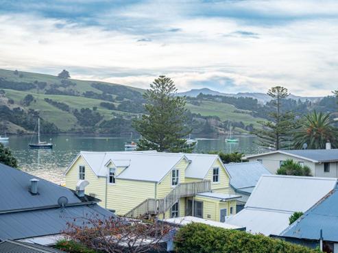 5F Church Street, Akaroa