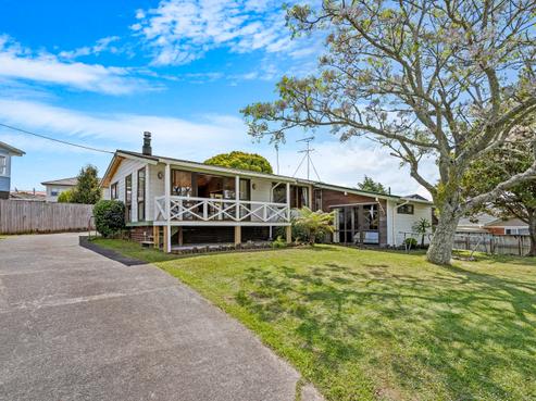 26 Cron Avenue, Te Atatu South