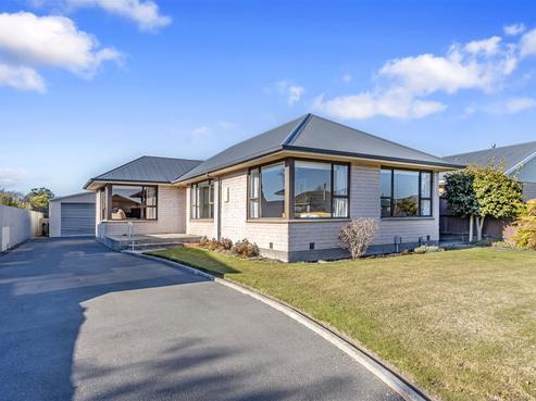 23 Oriana Crescent, Hornby