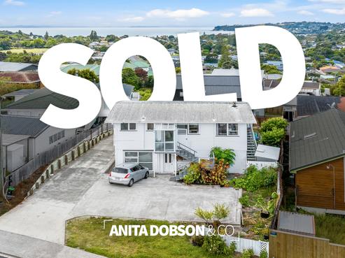 774 Whangaparaoa Road, Manly