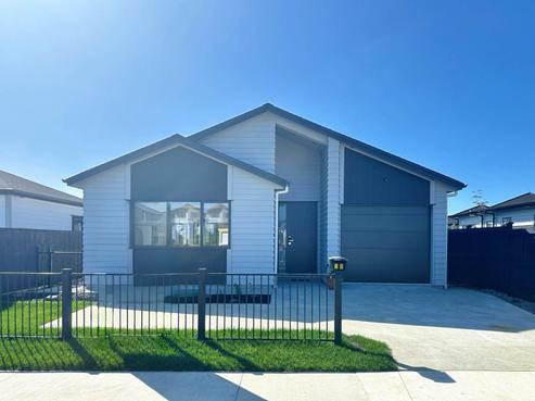 10 Purua Street, Wainui