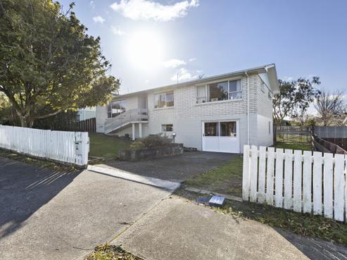 11 Pirinoa Street, Feilding