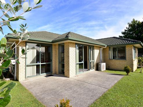 19 Nobleman Place, Hamilton East