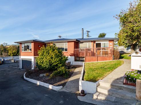 1 Kinmont Crescent, Mosgiel