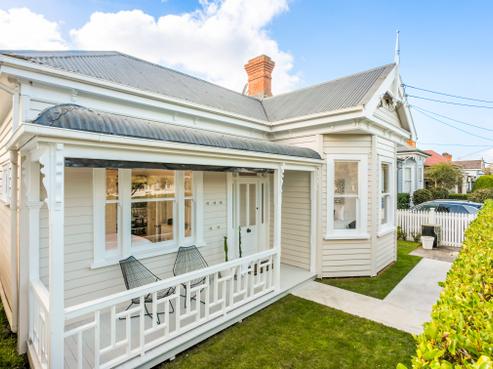 99 Burnley Terrace, Sandringham