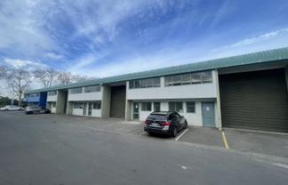 Full drive-through warehouse