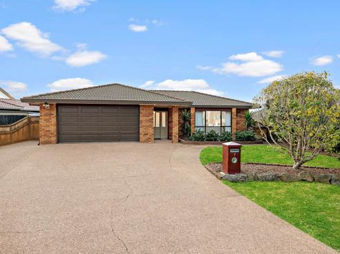 7 Pebble Beach Place, Golflands