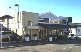 Lease the first floor - coffee and bakery below