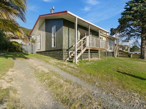 1 Bunratty Grove, Wainuiomata
