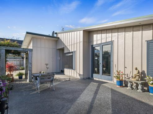 8A Queenwood Road, Levin