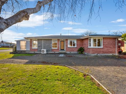 2 Keith Elliott Street, Feilding