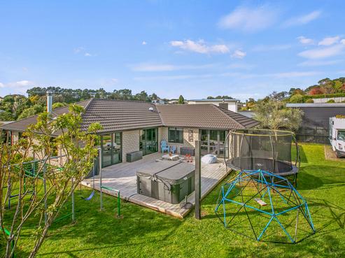 1185F South Road, Oakura