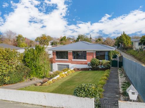 10 Avenue Road, West End