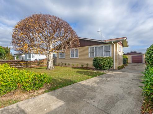 10 Ellesmere Crescent, Highbury