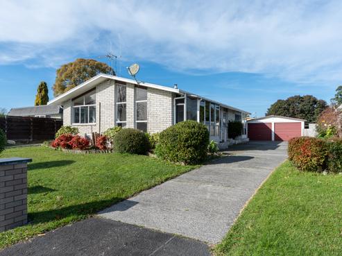 25 Chequers Avenue, Chartwell