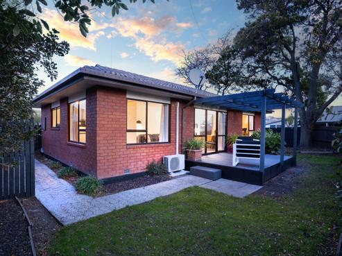 2/19 Raupo Street, Bromley