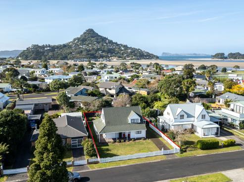 8 Kauri Place, Tairua