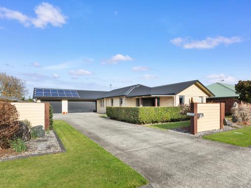 76 Stirling Drive, Morrinsville