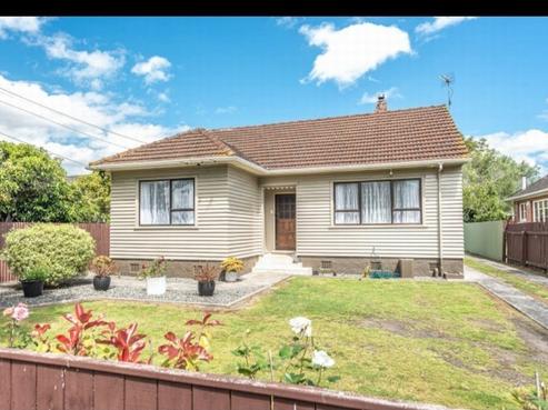 18 Nile Street, Whanganui East