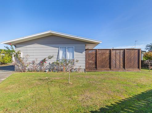 83 Strathmore Avenue, Levin