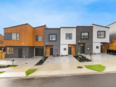 21 Kuaha Road, Massey
