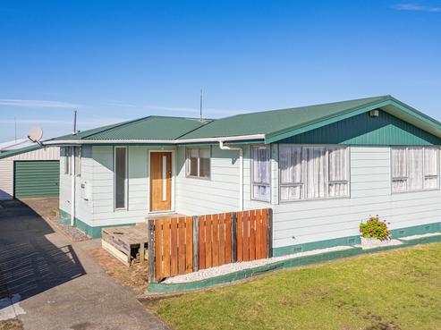 51 Lee Street, Castlecliff
