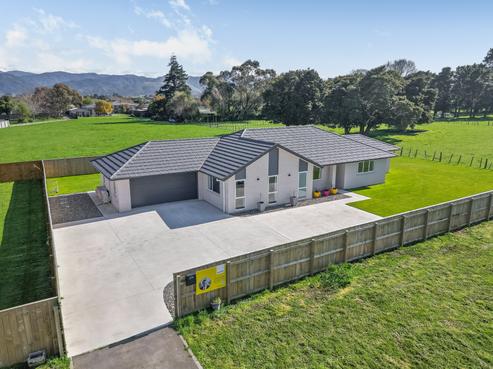 21A Madison Street, Carterton