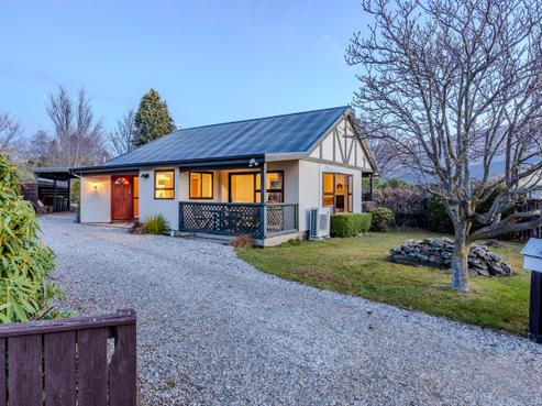64 Hunter Crescent, Wanaka