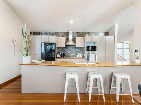 94A Kitchener Road, Milford