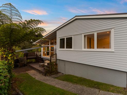 62 Eskdale Road, Birkdale