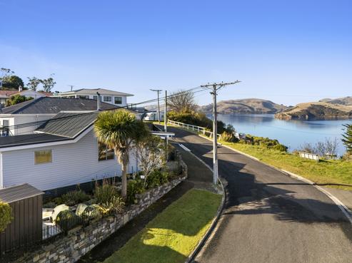 52 Island Terrace, Port Chalmers