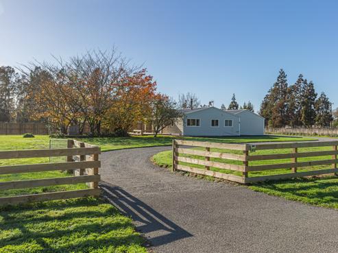 8 Whelans Road, Levin