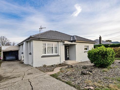 25 Brown Street, Strathern