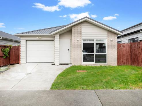 12 Hard Beech Street, Takanini