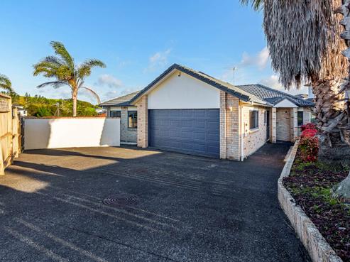 11 Buncrana Place, Pinehill