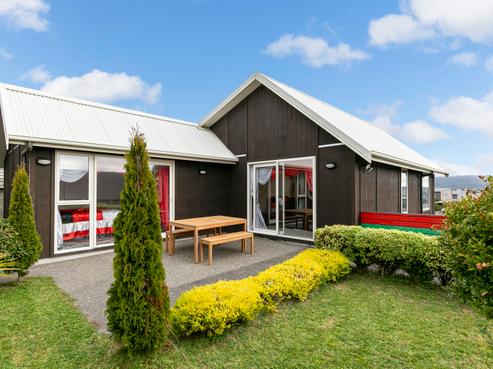 52 Tea Tree Lane, Woodridge