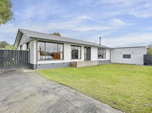 2 Bowie Drive, Woodend