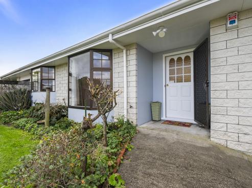 34 Criterion Street, Bulls