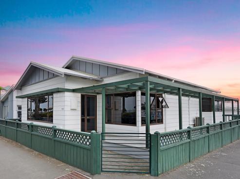 399 Marine Parade, Napier South