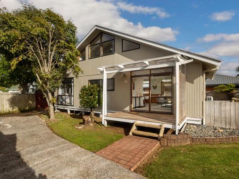 5/25A Beach Road, Te Atatu Peninsula