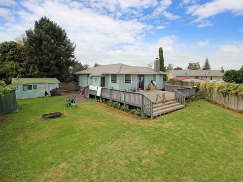 14 White Road, Manurewa