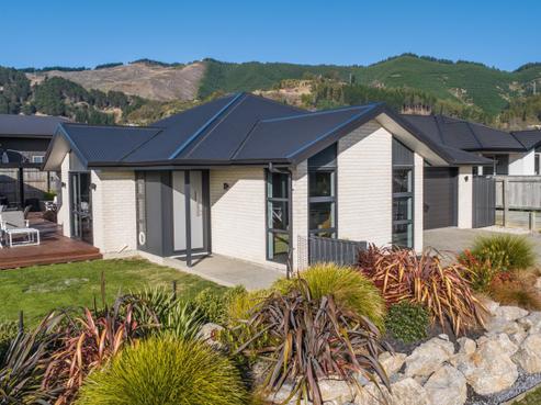 9 Sabine Drive, Richmond