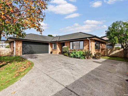 6 Four Oaks Place, Pukekohe